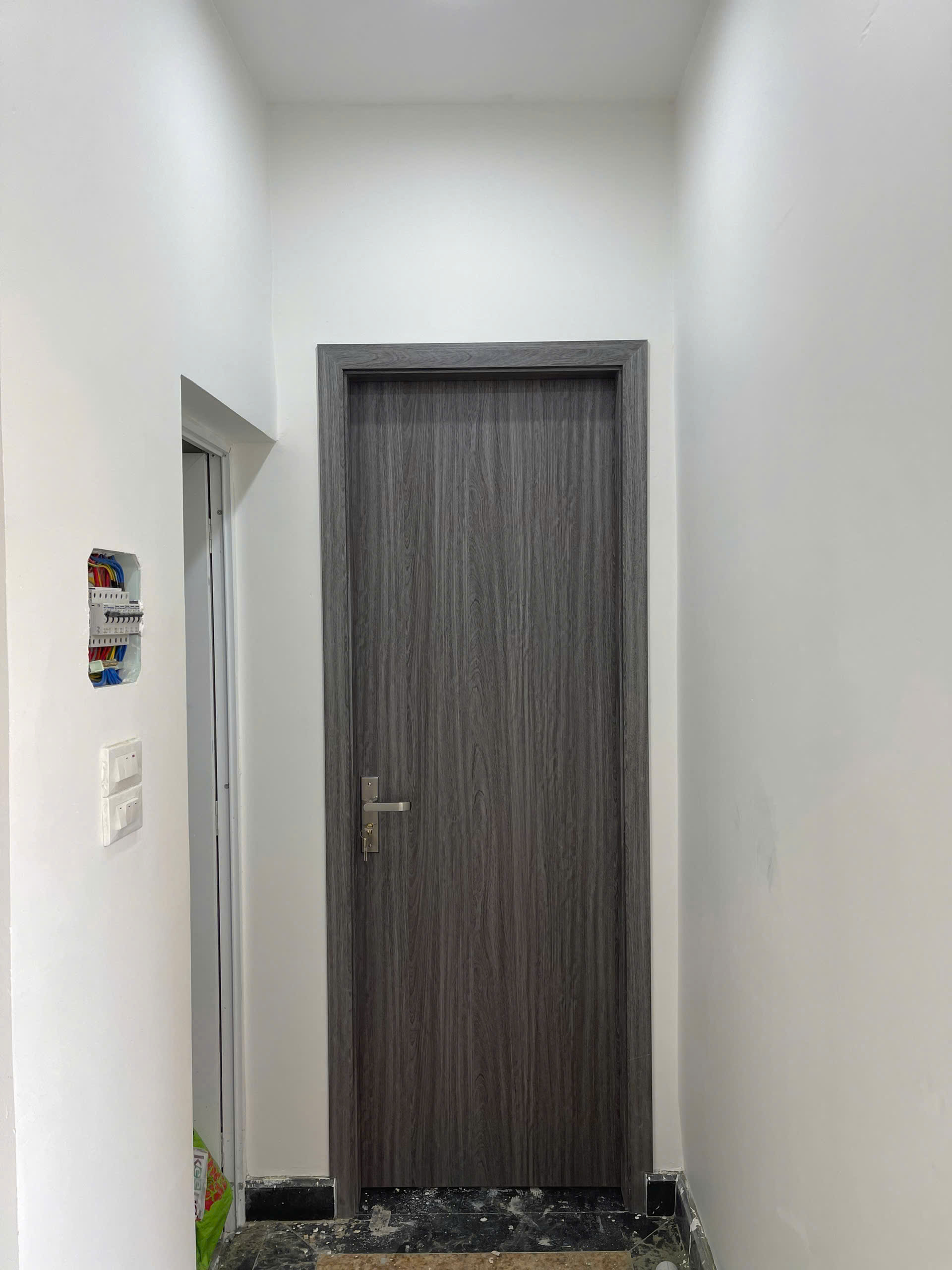 Cửa phủ PVC phẳng trơn